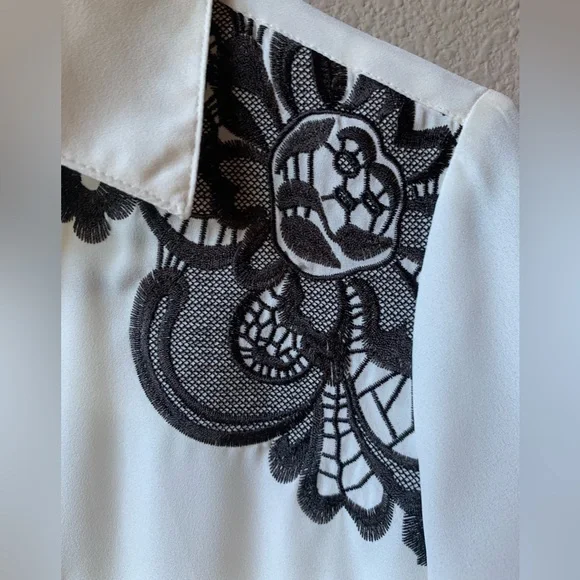 Express Portofino shirt. Slim fit. Cream color. Size S. - Picture 5 of 8